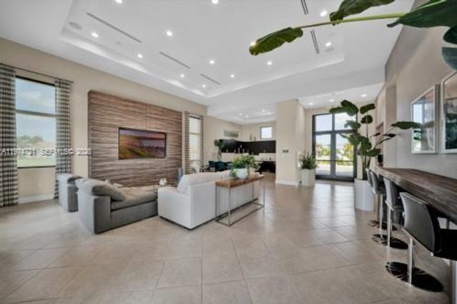 154 SE 23rd Ter, Homestead, FL 33033