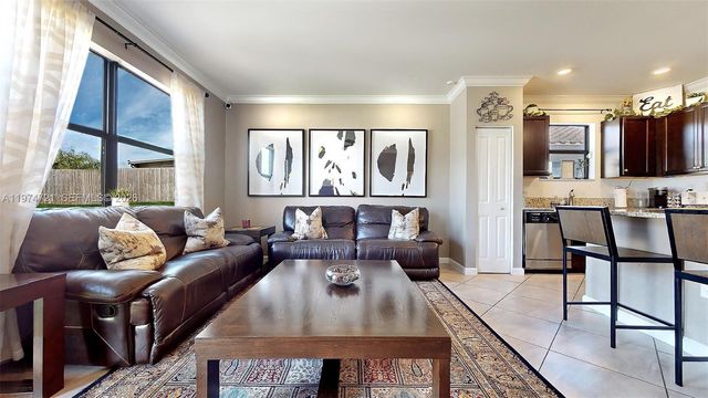 154 SE 23rd Ter, Homestead, FL 33033