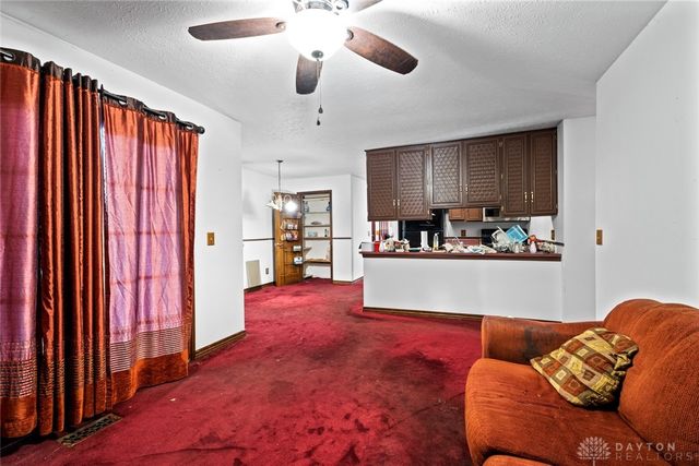 420 Clearcreek Franklin Road, Springboro, OH 45066