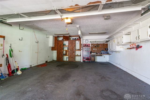 420 Clearcreek Franklin Road, Springboro, OH 45066