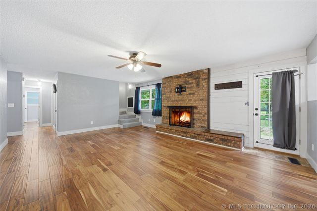 1416 S Chestnut Avenue, Broken Arrow, OK 74012