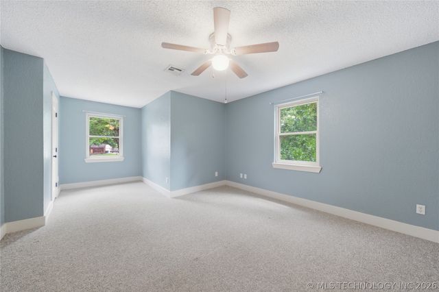 1416 S Chestnut Avenue, Broken Arrow, OK 74012