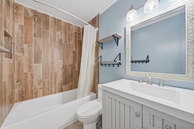 1416 S Chestnut Avenue, Broken Arrow, OK 74012