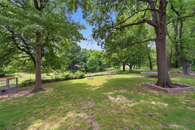 1416 S Chestnut Avenue, Broken Arrow, OK 74012