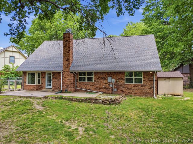 1416 S Chestnut Avenue, Broken Arrow, OK 74012