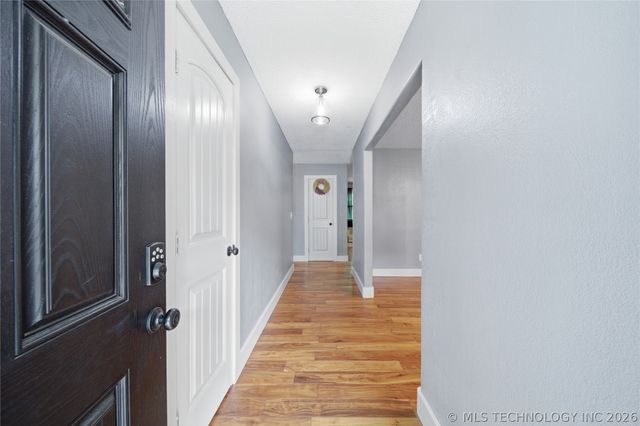 1416 S Chestnut Avenue, Broken Arrow, OK 74012