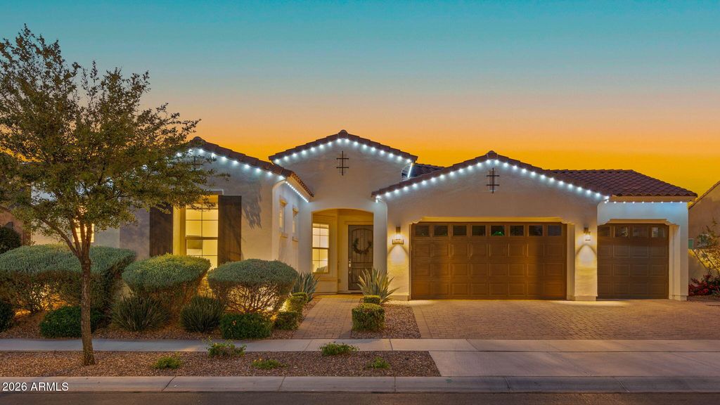 Image 2 of property listing at 10564 E STEARN Avenue, Mesa, AZ 85212