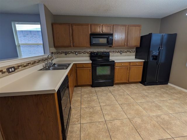 16424 Red River Lane, Fort Worth, TX 76247