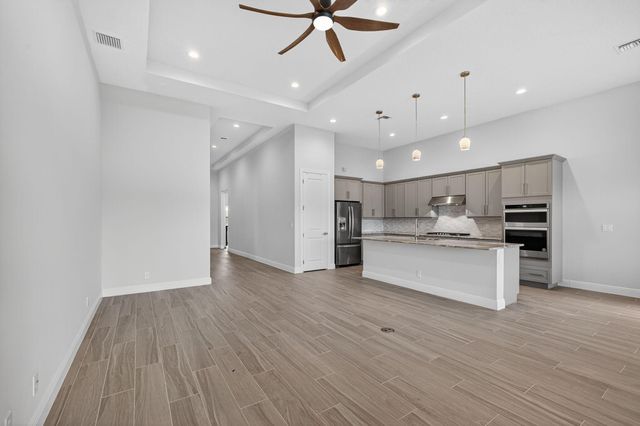 9901 Regency Way, Palm Beach Gardens, FL 33412