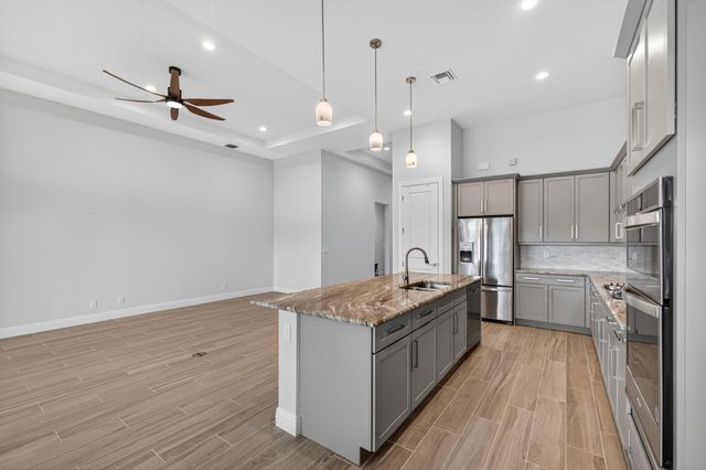 9901 Regency Way, Palm Beach Gardens, FL 33412