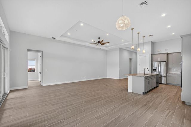 9901 Regency Way, Palm Beach Gardens, FL 33412