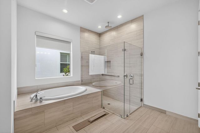 9901 Regency Way, Palm Beach Gardens, FL 33412