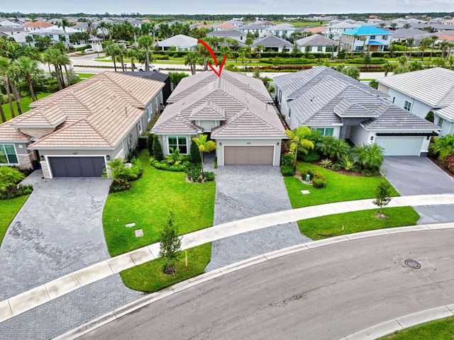 9901 Regency Way, Palm Beach Gardens, FL 33412