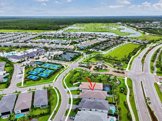 9901 Regency Way, Palm Beach Gardens, FL 33412