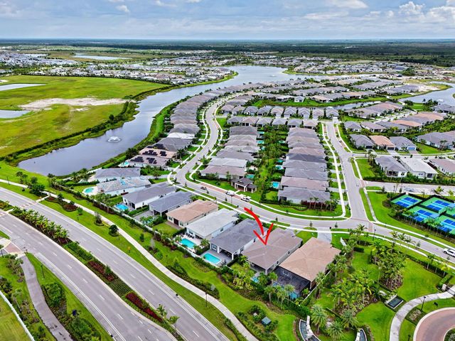 9901 Regency Way, Palm Beach Gardens, FL 33412