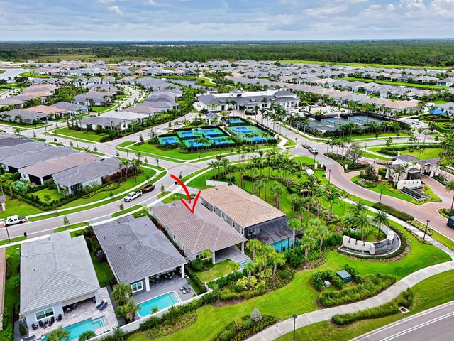 9901 Regency Way, Palm Beach Gardens, FL 33412