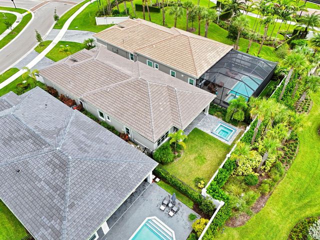 9901 Regency Way, Palm Beach Gardens, FL 33412