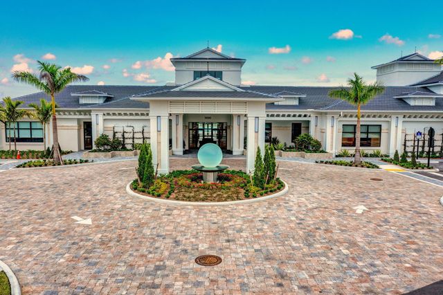 9901 Regency Way, Palm Beach Gardens, FL 33412