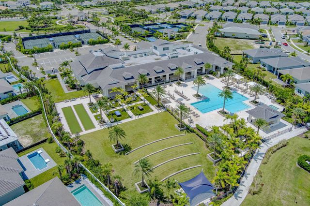 9901 Regency Way, Palm Beach Gardens, FL 33412