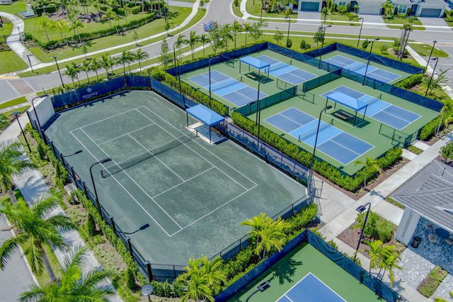 9901 Regency Way, Palm Beach Gardens, FL 33412