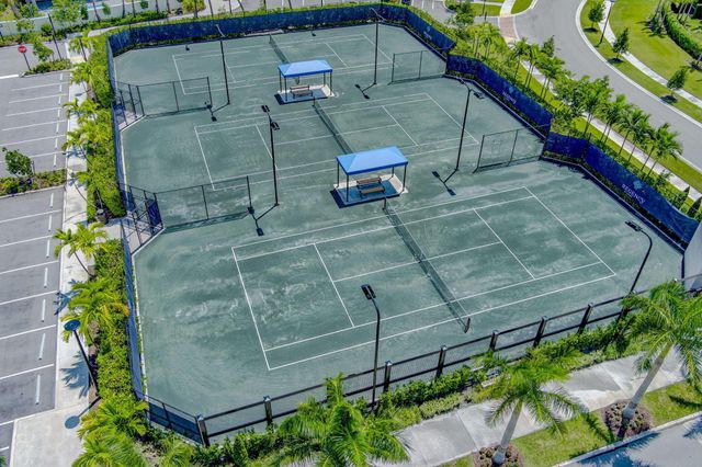 9901 Regency Way, Palm Beach Gardens, FL 33412