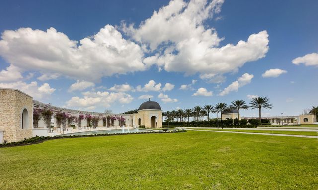 9901 Regency Way, Palm Beach Gardens, FL 33412