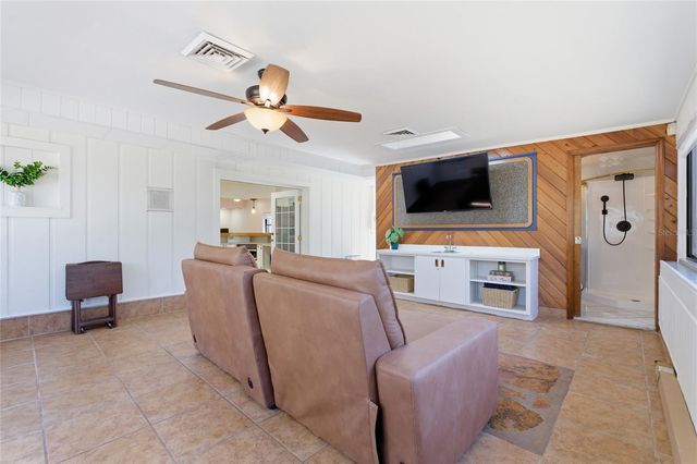 6960 52ND WAY N, Pinellas Park, FL 33781