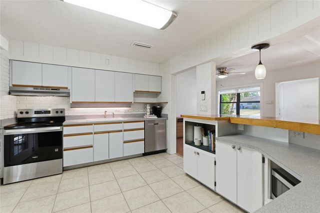 6960 52ND WAY N, Pinellas Park, FL 33781