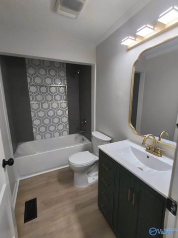 1311 Somerville Road SE, Decatur, AL 35601