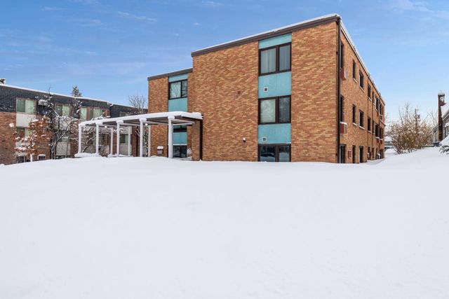 99 E 54th Street 9, Minneapolis, MN 55419