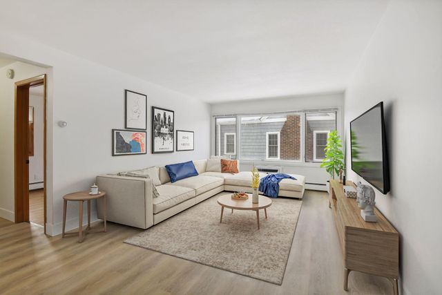 99 E 54th Street 9, Minneapolis, MN 55419