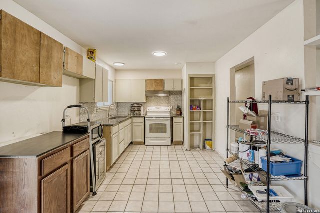 6602 Amberwood, San Antonio, TX 78242