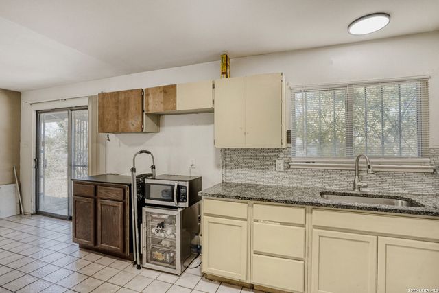 6602 Amberwood, San Antonio, TX 78242