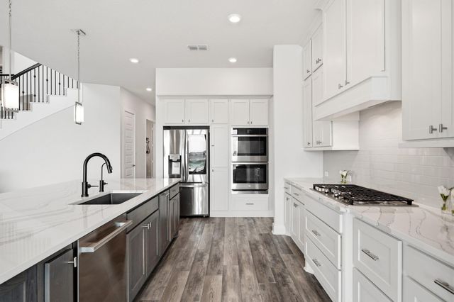 320 Waters Landing Lane, Katy, TX 77493