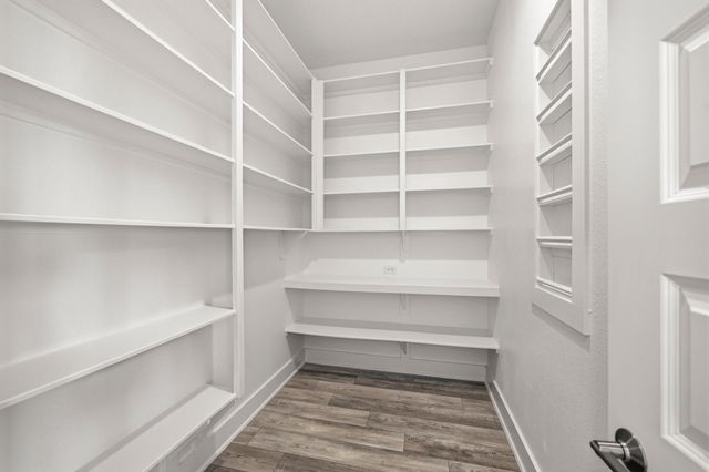 320 Waters Landing Lane, Katy, TX 77493