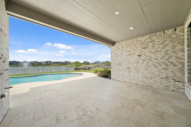 320 Waters Landing Lane, Katy, TX 77493