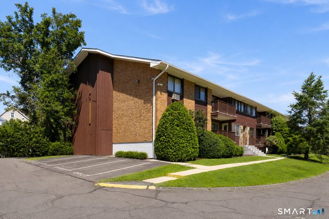 154 Cold Spring Road 80, Stamford, CT 06905