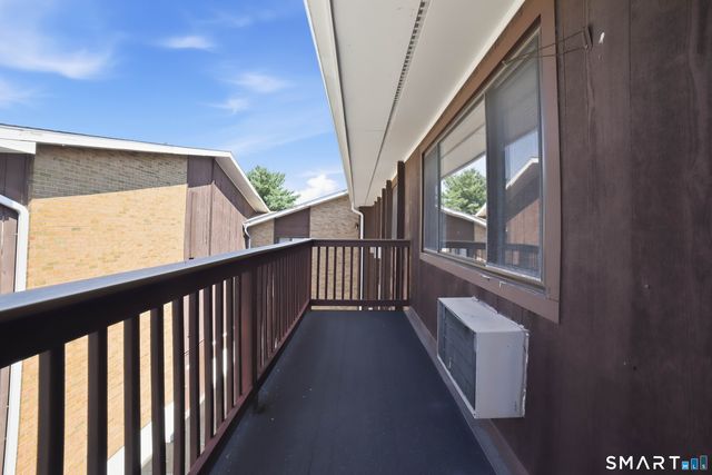 154 Cold Spring Road 80, Stamford, CT 06905