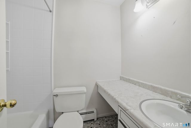 154 Cold Spring Road 80, Stamford, CT 06905
