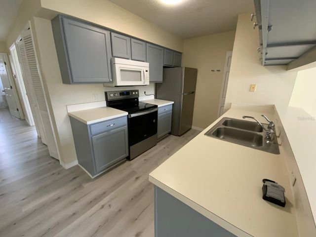 2327 PRIME CIRCLE B, Kissimmee, FL 34746