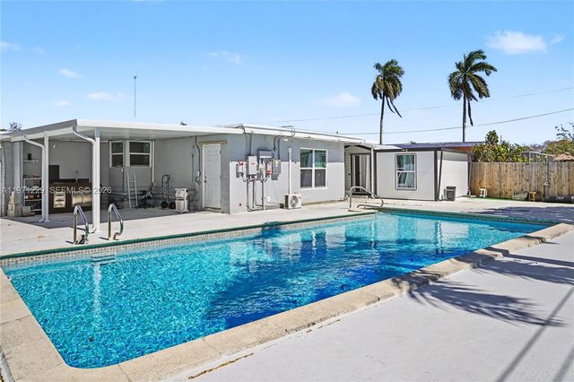 3800 SW 31st Ct, West Park, FL 33023