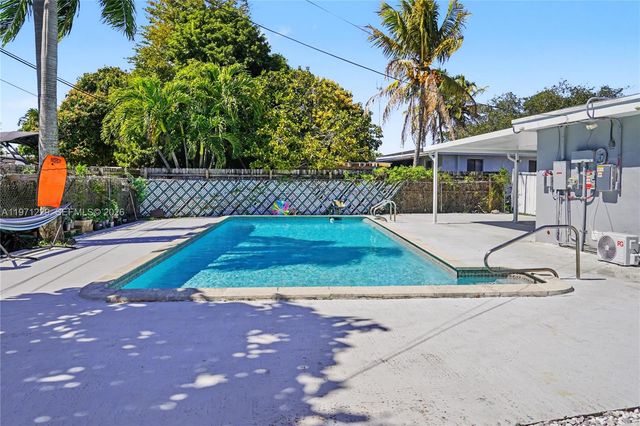 3800 SW 31st Ct, West Park, FL 33023