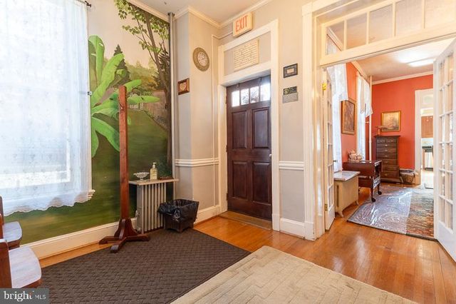 22 SECOND ST E, Frederick, MD 21701