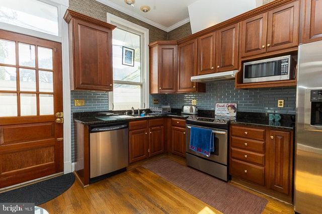 22 SECOND ST E, Frederick, MD 21701