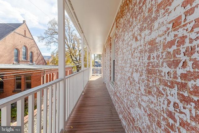 22 SECOND ST E, Frederick, MD 21701