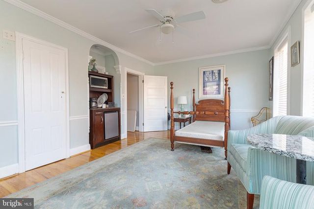 22 SECOND ST E, Frederick, MD 21701