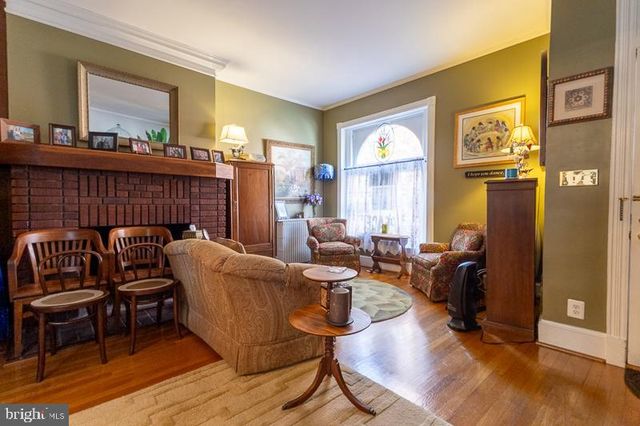 22 SECOND ST E, Frederick, MD 21701