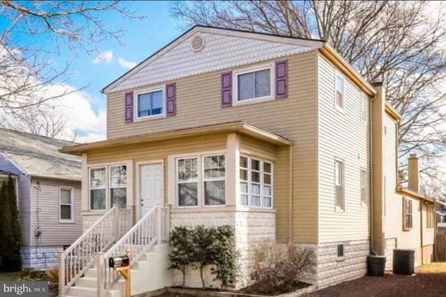 48 HELEN AVE, Maple Shade, NJ 08052