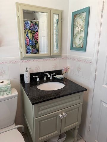 3 Walnut Knolls, Canton, MA 02021