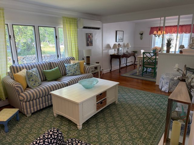 3 Walnut Knolls, Canton, MA 02021